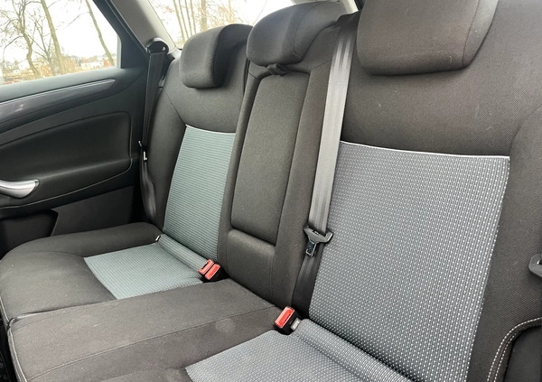 Ford Mondeo cena 20900 przebieg: 495611, rok produkcji 2012 z Gliwice małe 781